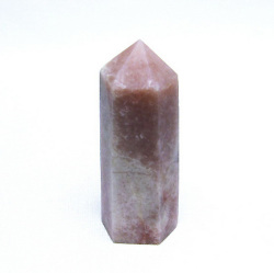 オパール（蛋白石）は、数ある天然石の中でも非常に明るいエネルギ―を 