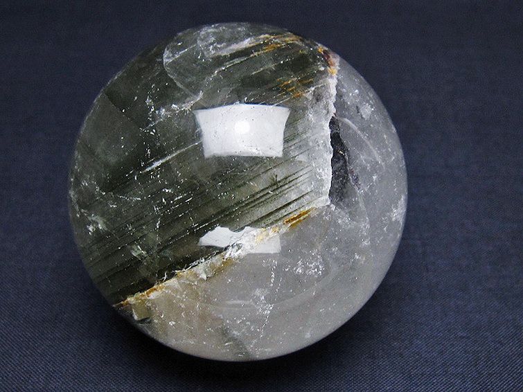 グリーンファントム水晶丸玉 63mm [t100-4660] 1枚目