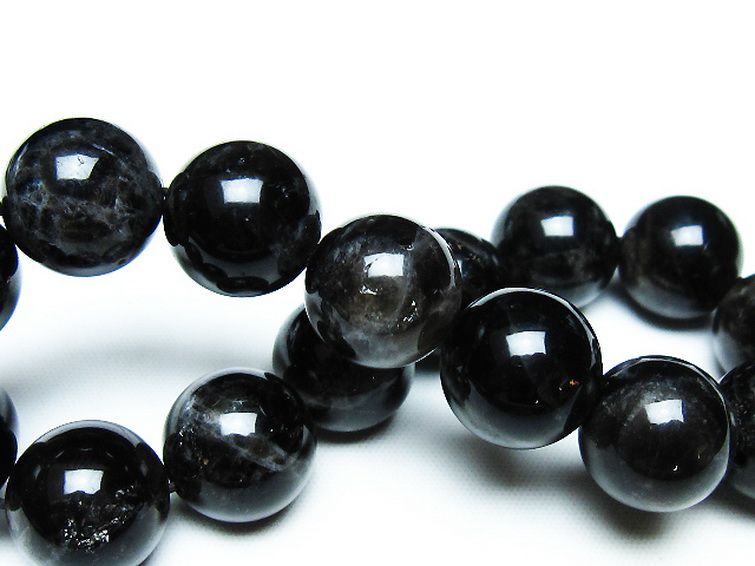 モリオン　黒水晶　1.9キロ　幸運　ルチル　虹入り　針入り モリオン黒水晶1.9キロ幸運ルチル虹入り針入り