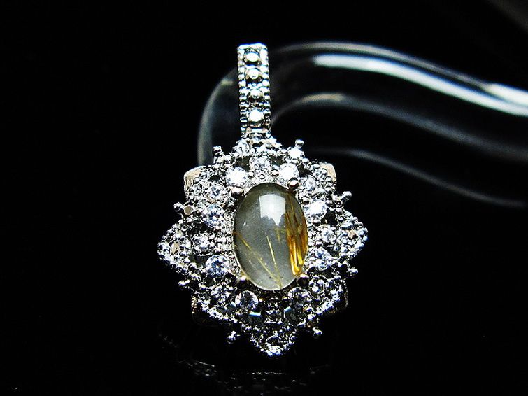 ファイナルグレード金針ルチル水晶ペンダント[T134-4314] 2枚目