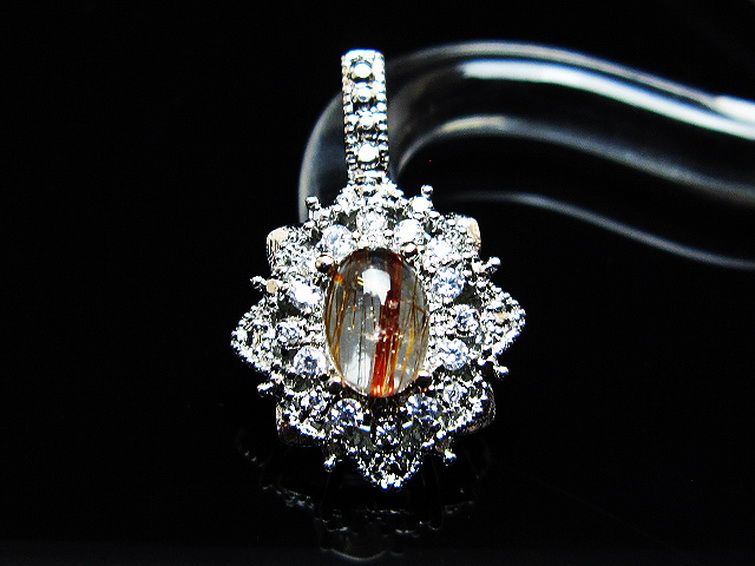 ファイナルグレード金針ルチル水晶ペンダント[T134-4372] 2枚目