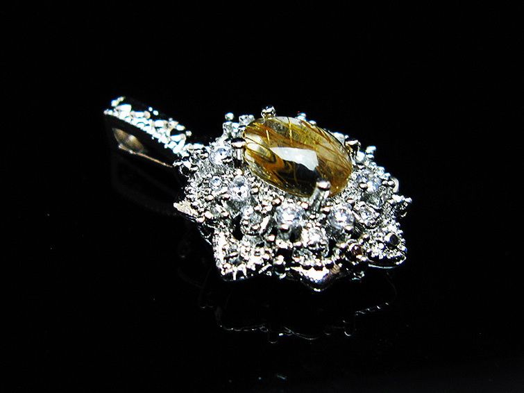 ファイナルグレード金針ルチル水晶ペンダント[T134-4381] 3枚目