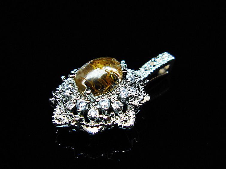 ファイナルグレード金針ルチル水晶ペンダント[T134-4389] 3枚目