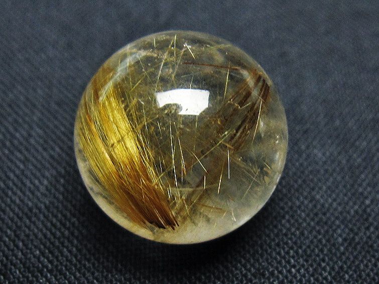 ゴールドタイチンルチル入り水晶丸玉 16mm [t145-2202] 3枚目