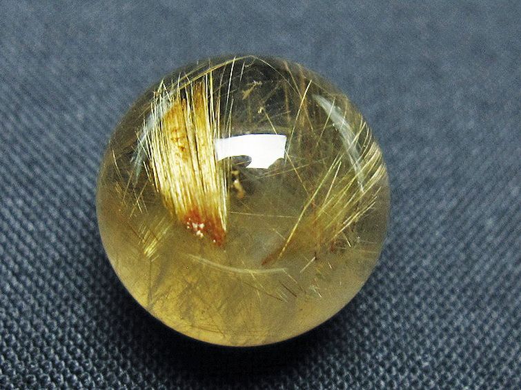 ゴールドタイチンルチル入り水晶丸玉 16mm [t145-2249] 2枚目