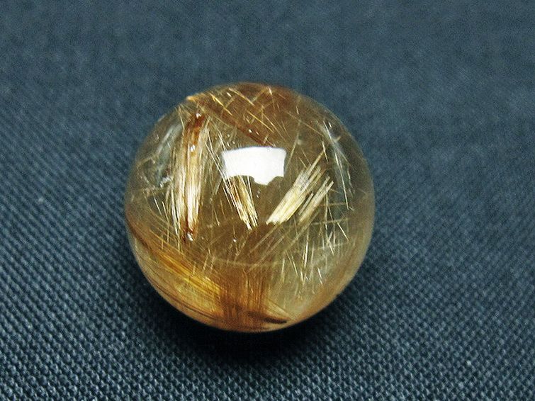 ゴールドタイチンルチル入り水晶丸玉 17mm [t145-2268] 3枚目