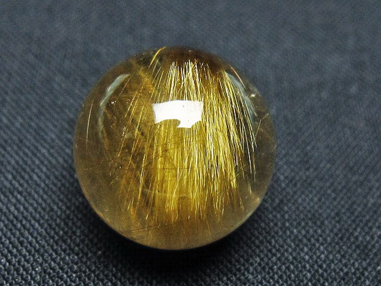 ゴールドタイチンルチル入り水晶丸玉 16mm [t145-2282] 2枚目