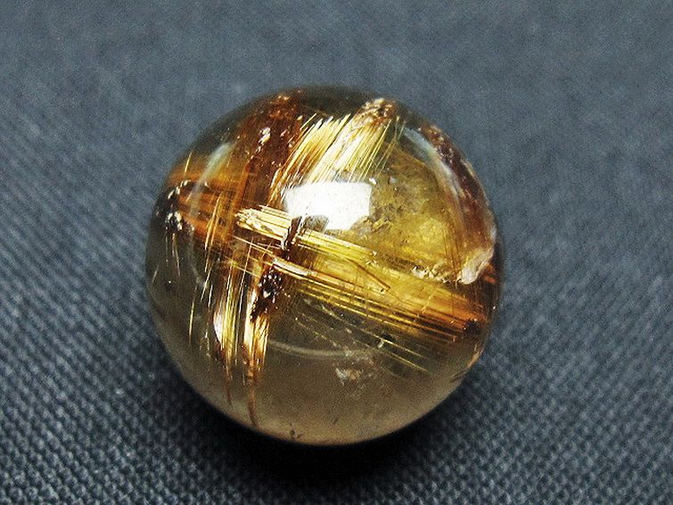 ゴールドタイチンルチル入り水晶丸玉 16mm [t145-2284] 2枚目