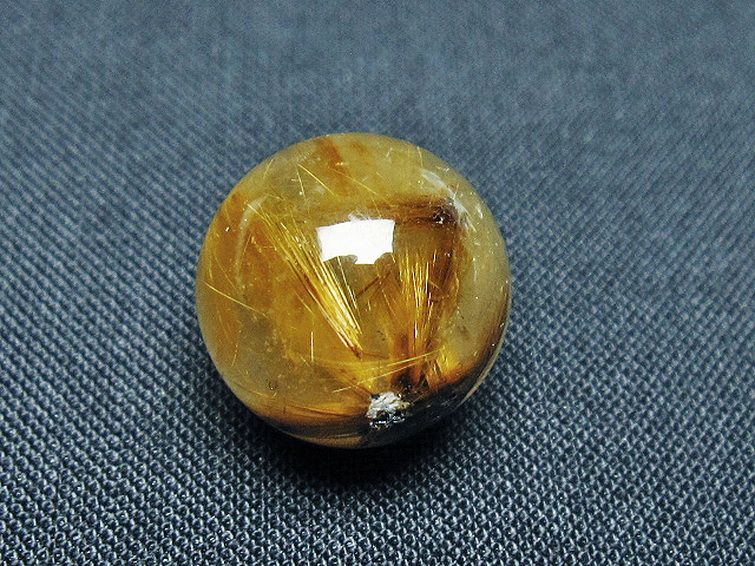 ゴールドタイチンルチル入り水晶丸玉 15mm [t145-2299] 1枚目