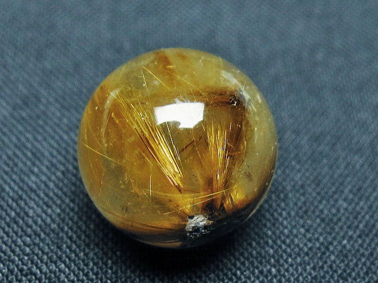 ゴールドタイチンルチル入り水晶丸玉 15mm [t145-2299] 2枚目