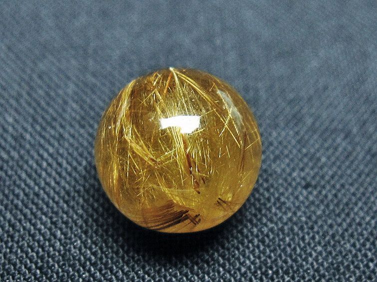 ゴールドタイチンルチル入り水晶丸玉 11mm [t145-2343] 2枚目