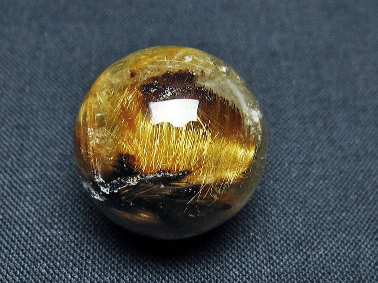 ゴールドタイチンルチル入り水晶丸玉 22mm [t145-2509] 1枚目