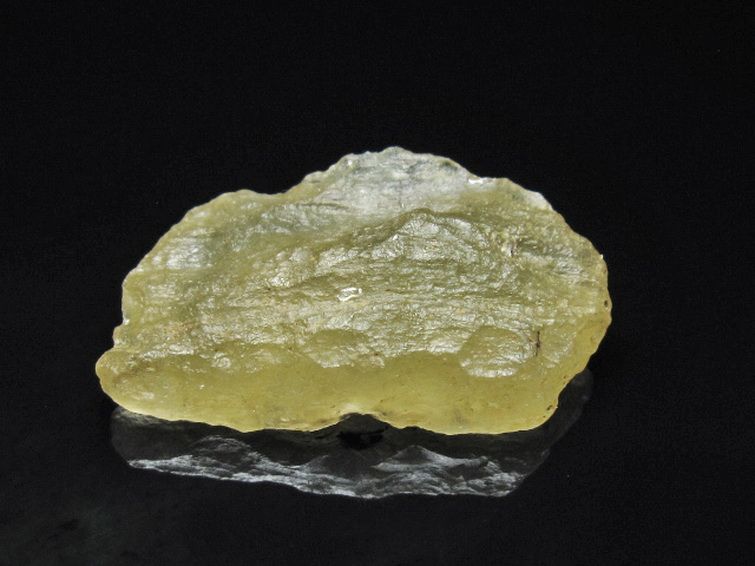 リビアングラス 原石 [t145-2755] 3枚目