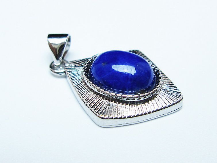 パワーストーン 天然石 ラピスラズリペンダント[T25-41012]
