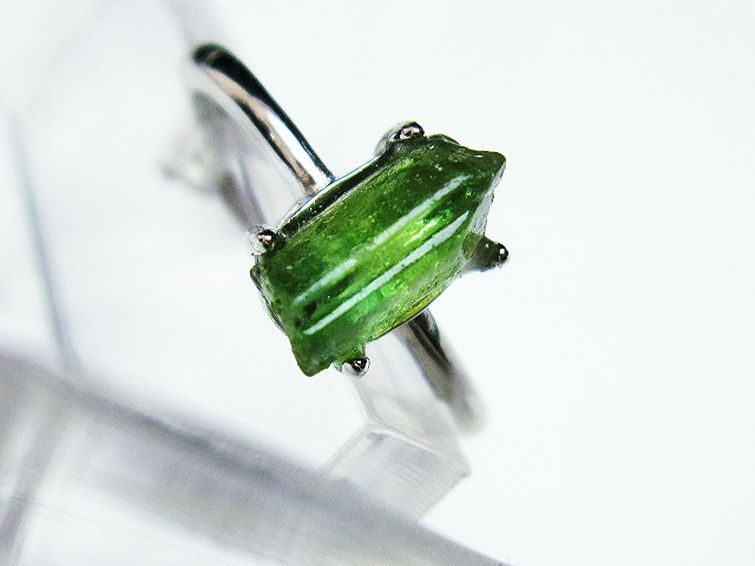 緑トルマリン指輪(15号) [t254-2615] 2枚目
