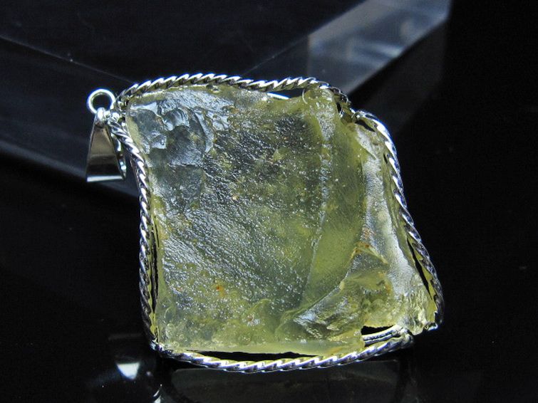 リビアングラス ペンダント [t298-1151] 2枚目