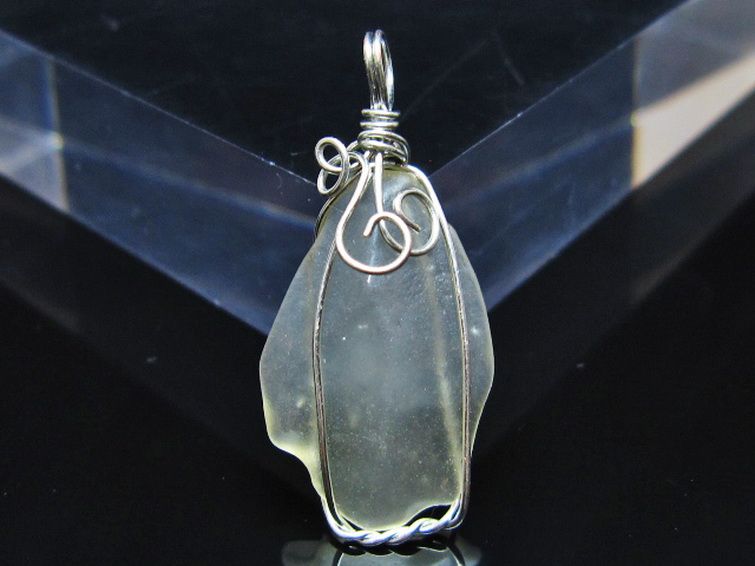 リビアングラス ペンダント [t298-864] 2枚目