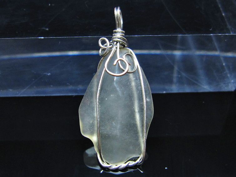 リビアングラス ペンダント [t298-864] 3枚目