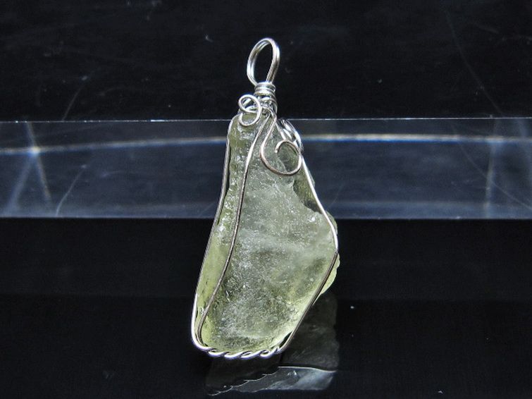 リビアングラス ペンダント [t298-937] 1枚目