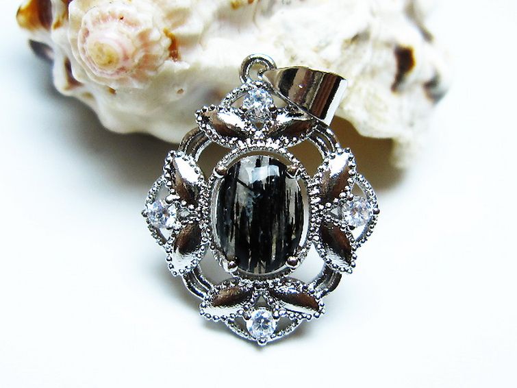 ブラックルチルクォーツペンダント [t343-1583] 1枚目