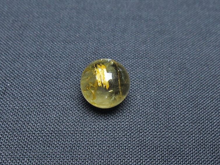 ゴールドタイチンルチル入り水晶丸玉 10mm [t355-1180] 1枚目