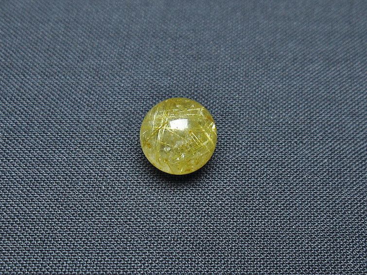 ゴールドタイチンルチル入り水晶丸玉 10mm [T355-1207] 1枚目