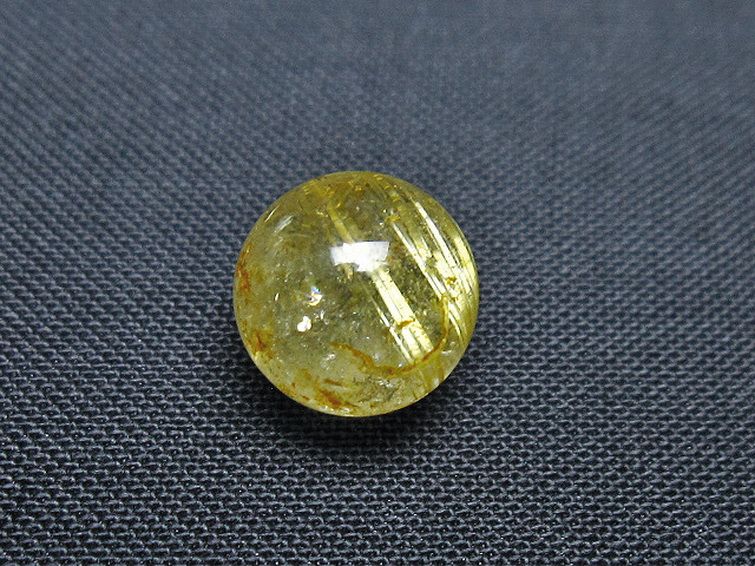 ゴールドタイチンルチル入り水晶丸玉 10mm [T355-1212] 2枚目