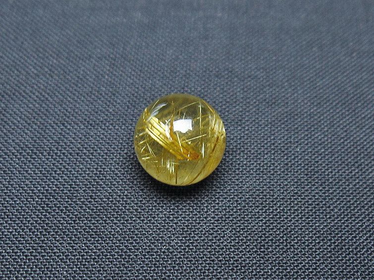 ゴールドタイチンルチル入り水晶丸玉 10mm [t355-1240] 1枚目