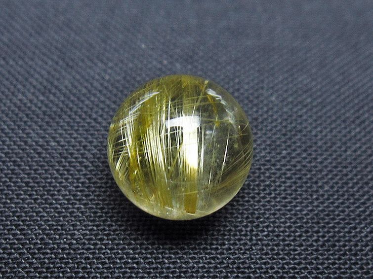 ゴールドタイチンルチル入り水晶丸玉 10mm [T355-1244] 2枚目