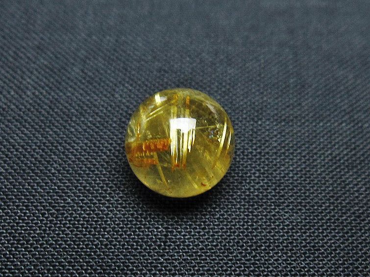 ゴールドタイチンルチル入り水晶丸玉 10mm [T355-1420] 1枚目