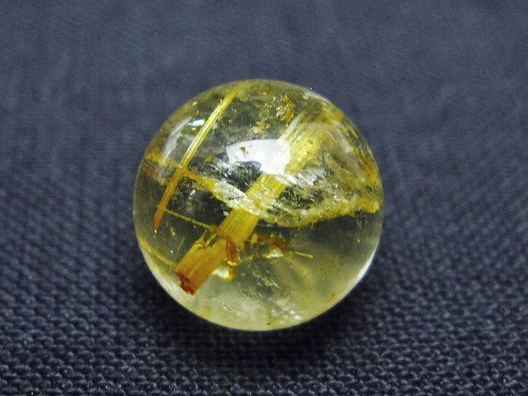 ゴールドタイチンルチル入り水晶丸玉 10mm [t355-1588] 1枚目