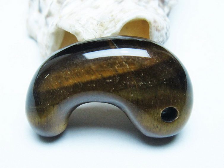 タイガーアイ※黄虎目石勾玉 [t356-1716] 2枚目