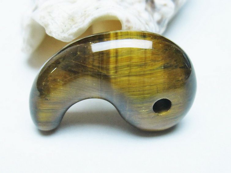 タイガーアイ※黄虎目石勾玉 [t356-1807] 2枚目