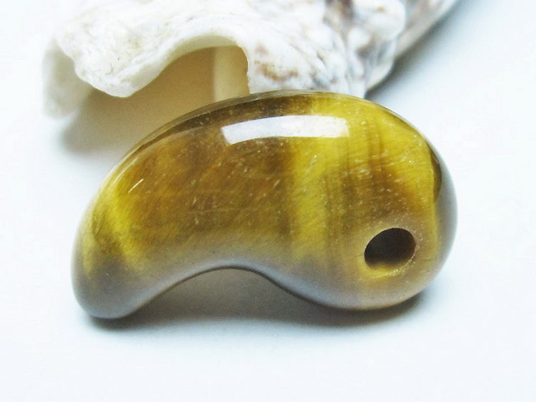 タイガーアイ※黄虎目石勾玉 [t356-1820] 2枚目