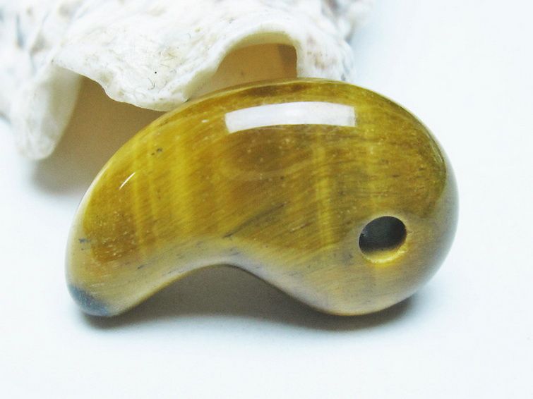 タイガーアイ※黄虎目石勾玉 [t356-1832] 2枚目