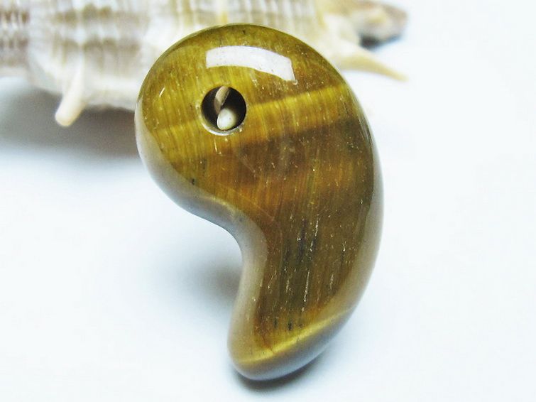 タイガーアイ※黄虎目石勾玉 [t356-1832] 3枚目