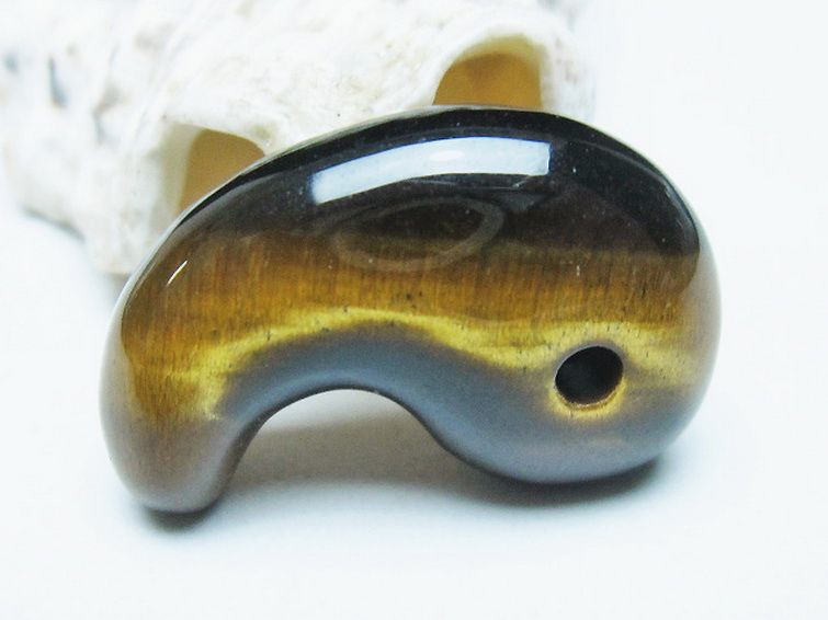 タイガーアイ※黄虎目石勾玉 [t356-1837] 2枚目