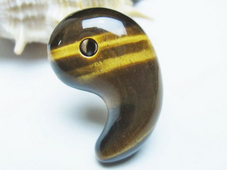 タイガーアイ※黄虎目石勾玉 [t356-1839] 3枚目