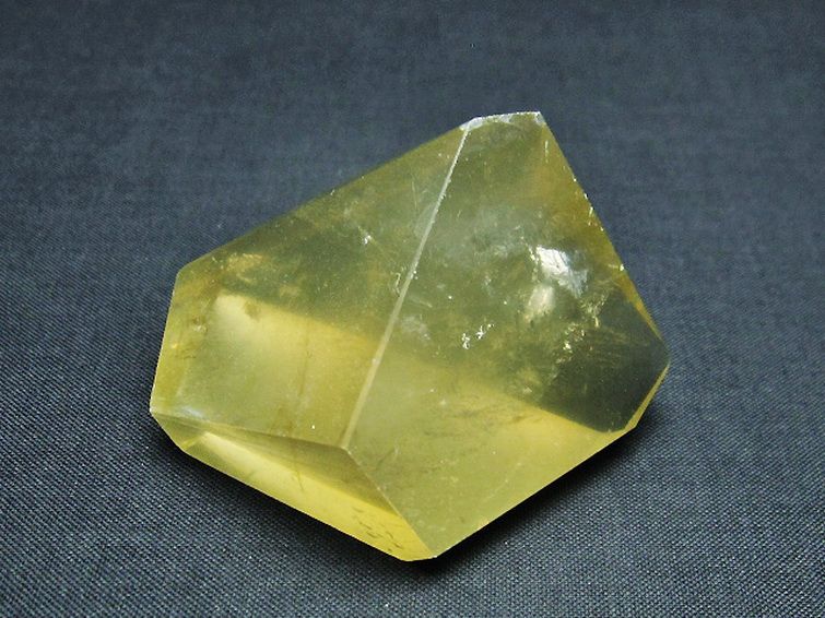 黄水晶(シトリン)原石[T386-7011] 3枚目