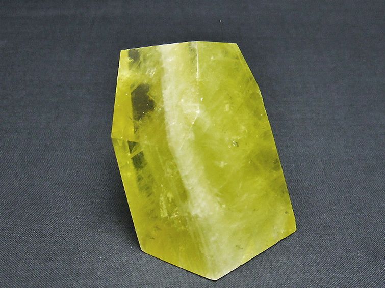 黄水晶(シトリン)原石[T386-7082] 1枚目