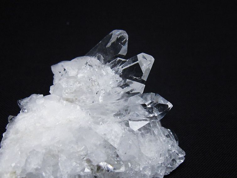 アーカンソー州産水晶クラスター[T386-7660] 2枚目