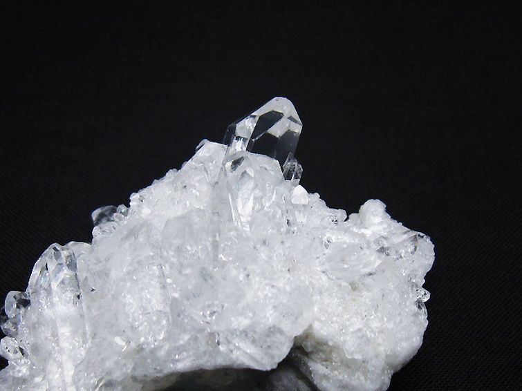 アーカンソー州産水晶クラスター[T386-7671] 2枚目