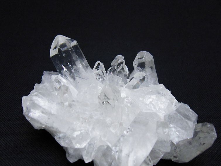 アーカンソー州産水晶クラスター[T386-7728] 2枚目