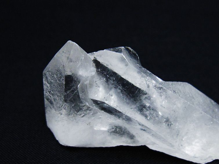 アーカンソー州産水晶クラスター[T386-8282] 2枚目