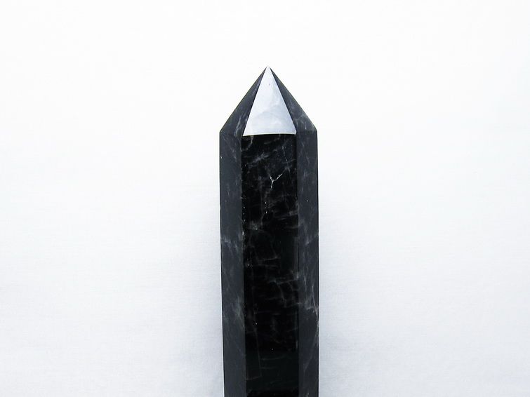 1.8Kgパワーストーン 天然石 モリオン 純天然 黒水晶 六角柱[T43