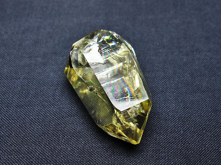虹入り黄水晶(シトリン)原石[T436-3036] 3枚目
