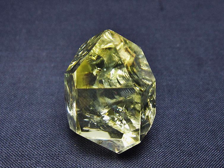 虹入り黄水晶(シトリン)原石[T436-3055] 1枚目