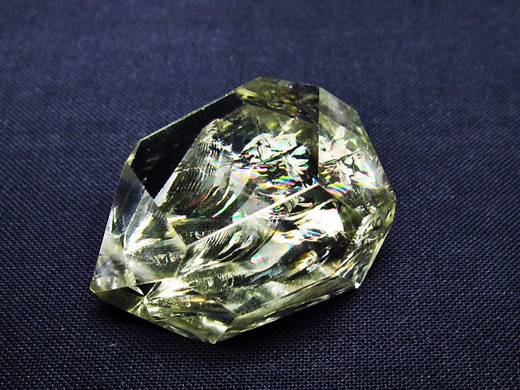 虹入り黄水晶(シトリン)原石[T436-3055] 2枚目