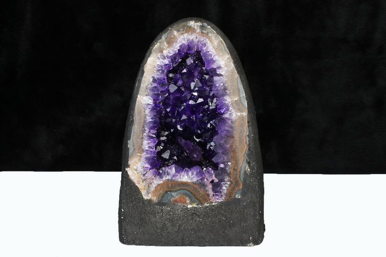1.8Kgブラジル産アメジストドーム [t466-1810]