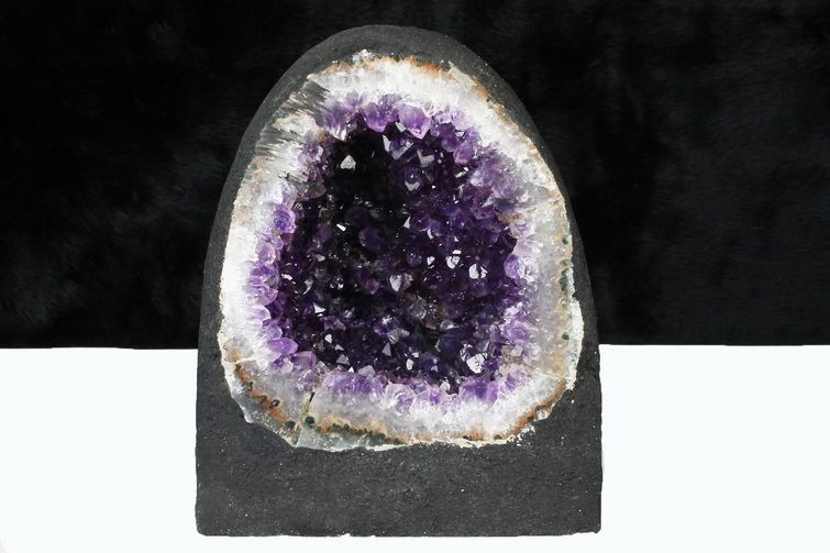 1.8Kgブラジル産アメジストドーム [t466-1823] 1枚目